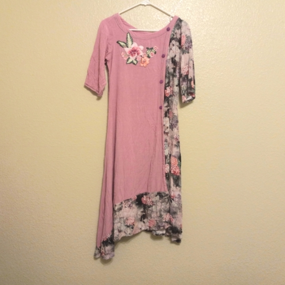 Neeru Kumar M Rose Pink Floral Contrast Midi Dress